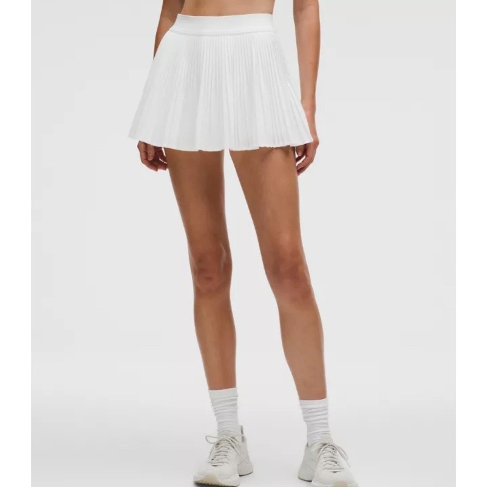 Lululemon Varsity Pleated Skirt Women 12 White Excellent High Rise Tennis Mini